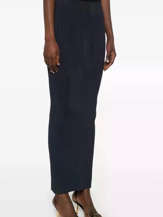 MaxMara Dresses & Skirts - MaxMara Navy Ribbed Maxi Skirt